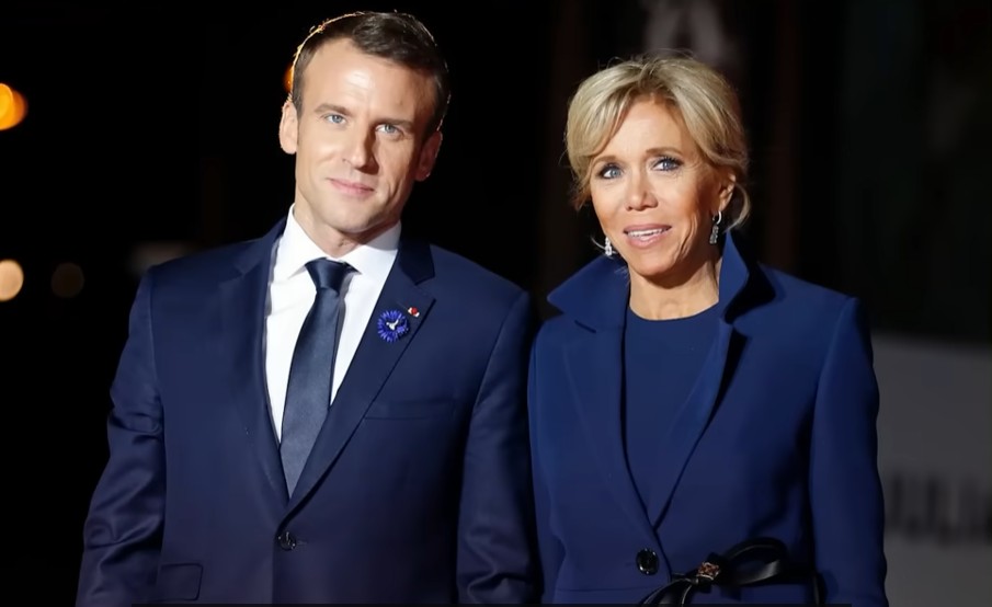 БОМБА ОД АМЕРИКА – Брижит Макрон на медицински преглед за да докаже дека не е маж БОМБА ОД АМЕРИКА – Брижит Макрон на медицински преглед за да докаже дека не е маж