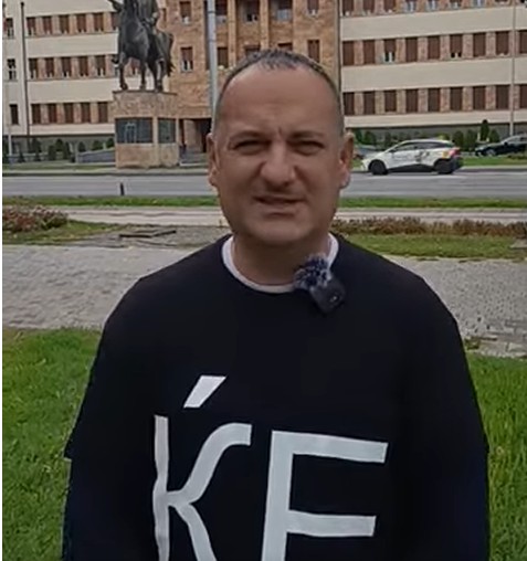 (ВИДЕО) СИНДИКАТОТ НА ВОЈНИЦИТЕ РАЗОЧАРАН Сè што кажаа пратениците излажаа (ВИДЕО) СИНДИКАТОТ НА ВОЈНИЦИТЕ РАЗОЧАРАН Сè што кажаа пратениците излажаа