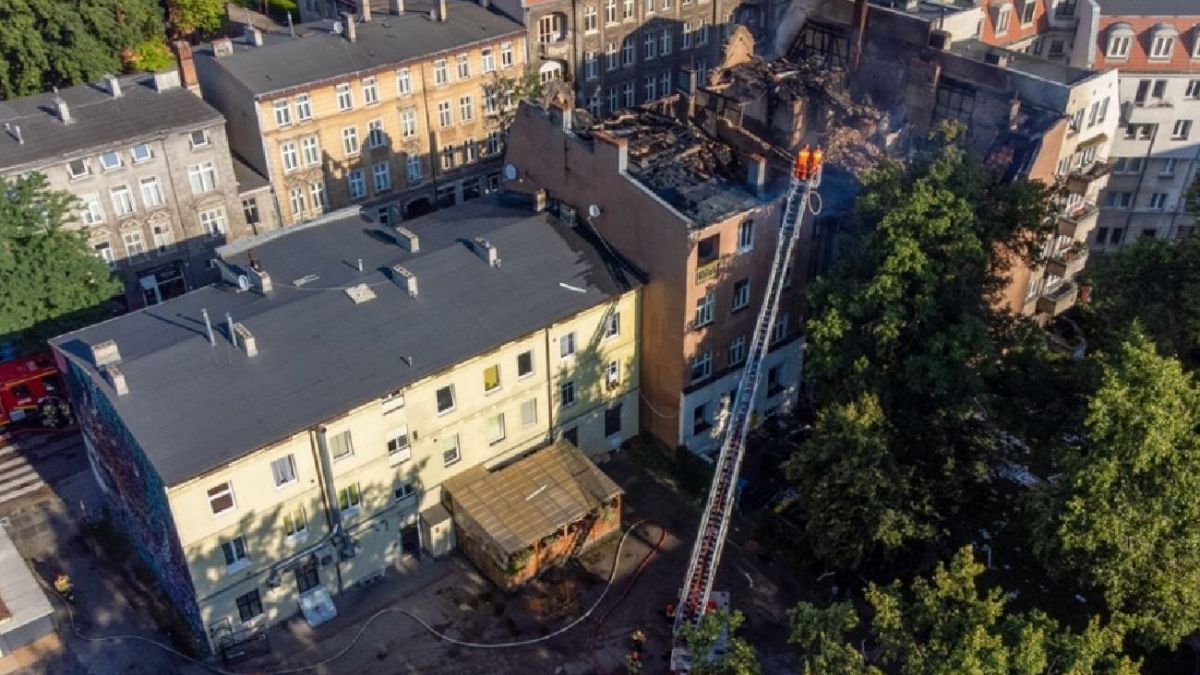 НЕОЧЕКУВАН РАЗВОЈ НА НАСТАНИТЕ ВО ПОЛСКА Министерот открива вистината за експлозијата! НЕОЧЕКУВАН РАЗВОЈ НА НАСТАНИТЕ ВО ПОЛСКА Министерот открива вистината за експлозијата!