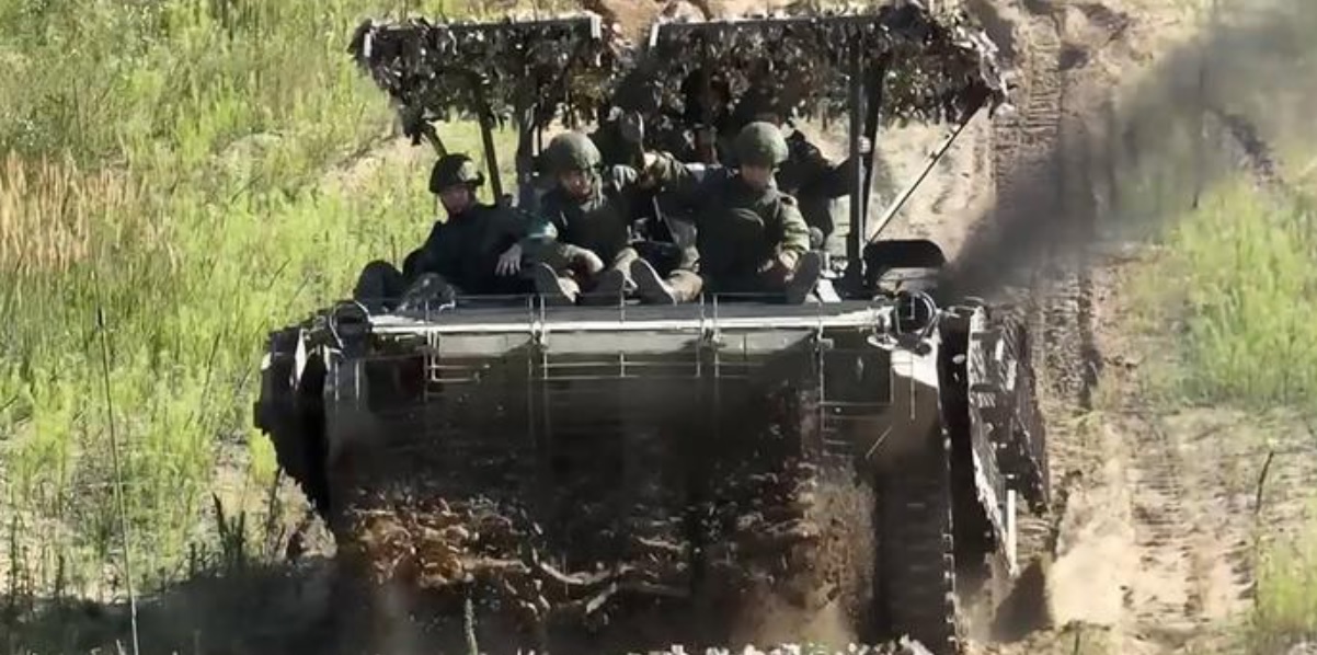 12 ИЛЈАДИ РУСКИ И БЕЛОРУСКИ ВОЈНИЦИ НА ЗАЕДНИЧКА ВЕЖБА – Киев внимателно следи