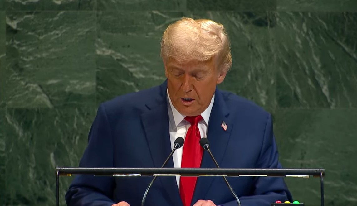 ТРАМП ЈА МЕНУВА РЕТОРИКАТА ЗА УКРАИНА Оптимизам за победа