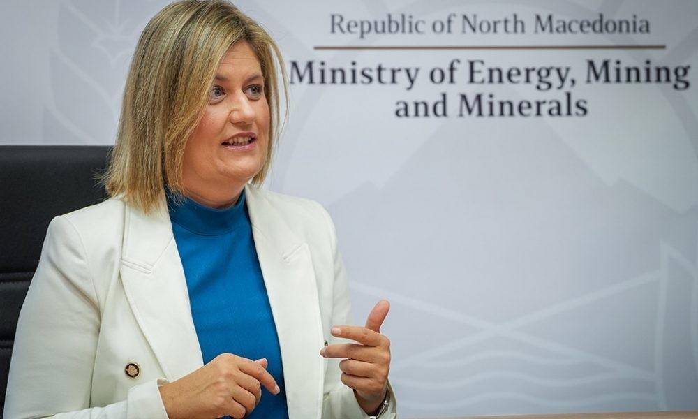 ФОТОВОЛТАИЦИ НА БАТЕРИЈА – Жена му на Ковачевски добила премии, земјиште за 70 денари квадрат, ама заборавила да изгради централа