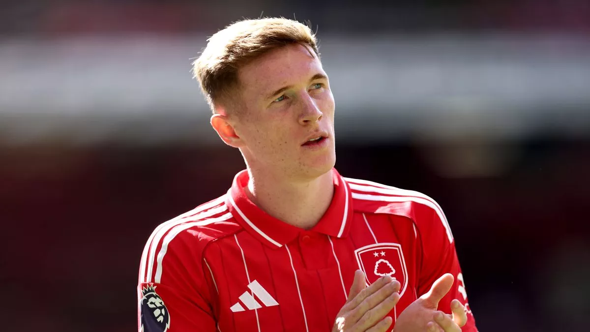 ГОЛЕМА БИТКА ЗА НОВАТА АНГЛИСКА ЅВЕЗДА Кој клуб ќе плати 75 милиони евра? ГОЛЕМА БИТКА ЗА НОВАТА АНГЛИСКА ЅВЕЗДА Кој клуб ќе плати 75 милиони евра?