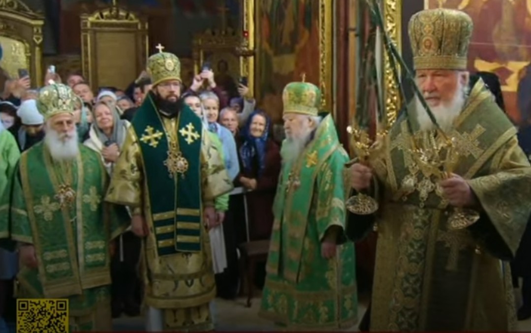 ТАЈНА МИСИЈА ВО МОСКВА – Македонски владици на литургија со Кирил