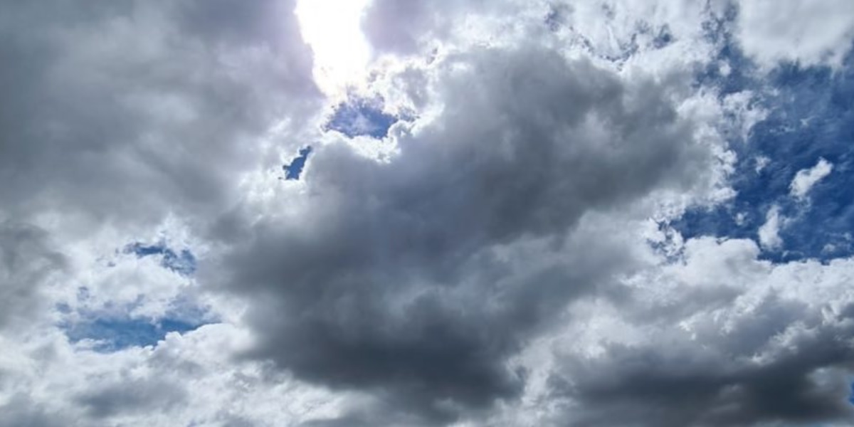 ВРЕМЕТО ДЕНЕС Променливо и облачно со сончеви периоди ВРЕМЕТО ДЕНЕС Променливо и облачно со сончеви периоди