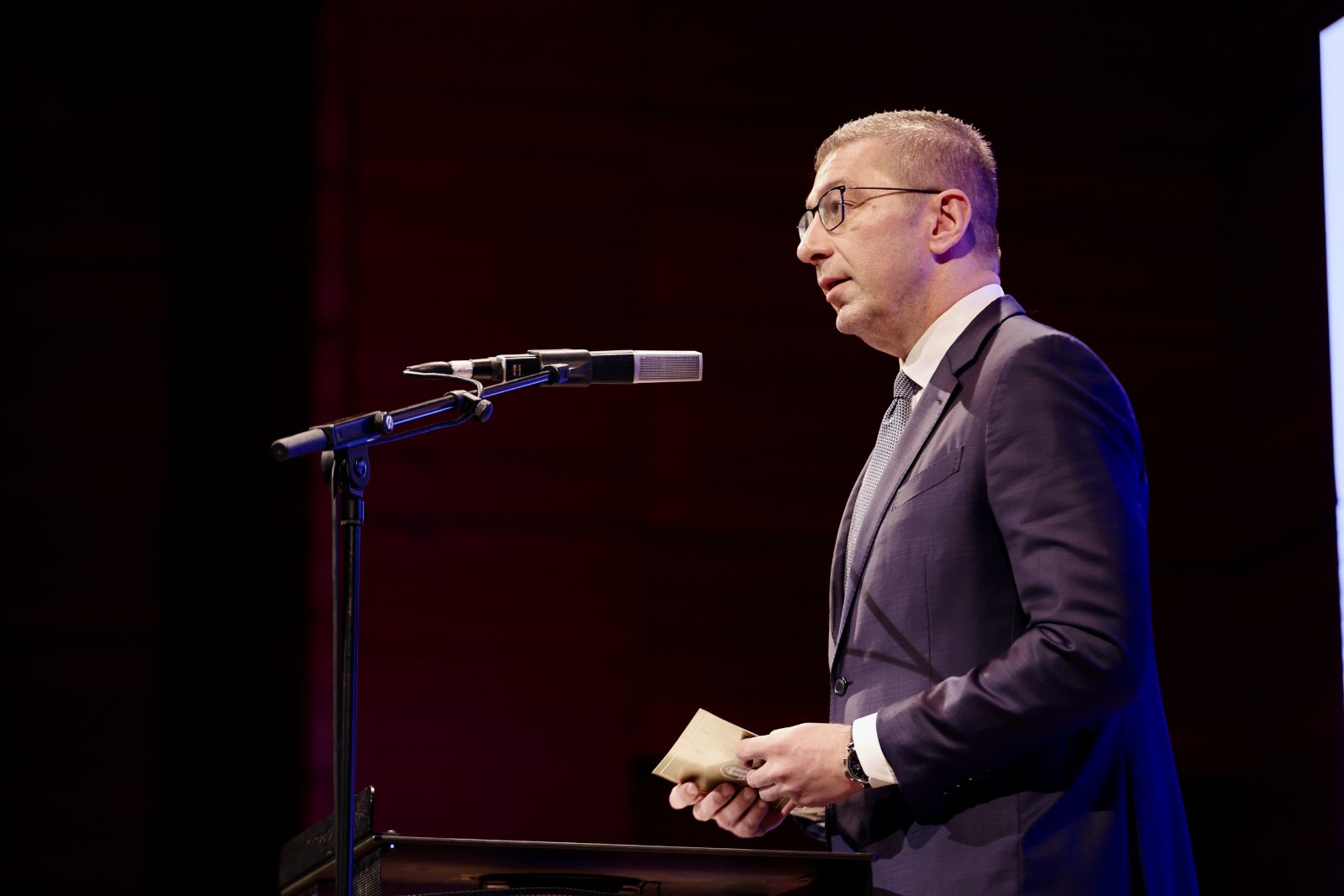 ПРЕМИЕРОТ НАЈАВИ НОВ МОДЕЛ – Судството ќе вработува и троши самостојно, но со строга контрола