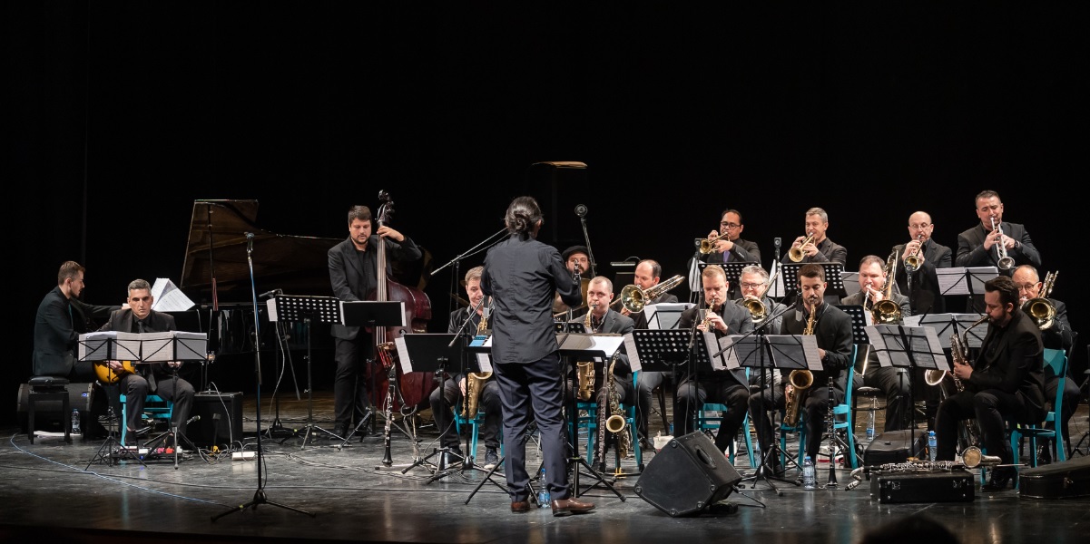 НАЦИОНАЛНИОТ ЏЕЗ ОРКЕСТАР СО „МАКЕДОНСКИ СНОВИДЕНИЈА“ ЌЕ ЈА ОСВОЈУВА ЕВРОПА Уникатна фузија на македонски фолклорни мотиви и современ џез