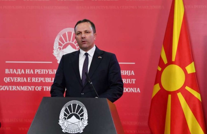 МВР ПОДНЕСЕ КРИВИЧНА ПРОТИВ ОЛИВЕР СПАСОВСКИ Се терети за злоупотреба на службена положба додека бил министер за внатрешни работи МВР ПОДНЕСЕ КРИВИЧНА ПРОТИВ ОЛИВЕР СПАСОВСКИ Се терети за злоупотреба на службена положба додека бил министер за внатрешни работи