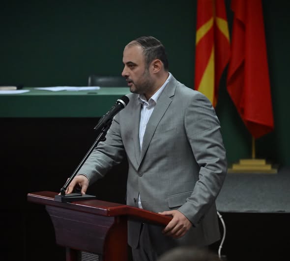 ЃОРЃИЕВСКИ НАЈАВУВА КРАЈ НА НЕЛЕГАЛНИОТ ПРЕВОЗ Град Скопје стартува акција против хаосот со „диви“ превозници