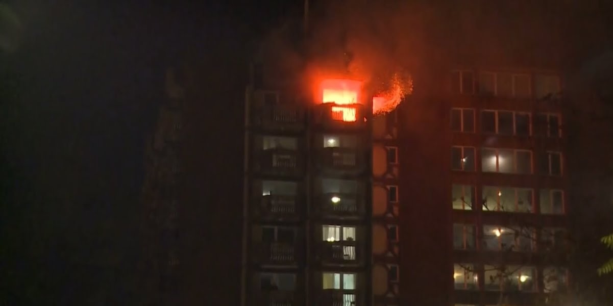 ТРАГЕДИЈА ВО ТУЗЛА Најмалку десет лица загинале во пожар во дом за стари лица ТРАГЕДИЈА ВО ТУЗЛА Најмалку десет лица загинале во пожар во дом за стари лица