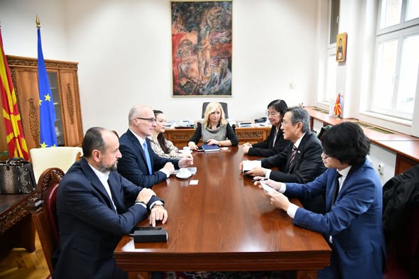 ПЕКИНГ ЗБОРУВА ЗА ПРОВОКАЦИЈА Милошоски за благодарност и дијалог