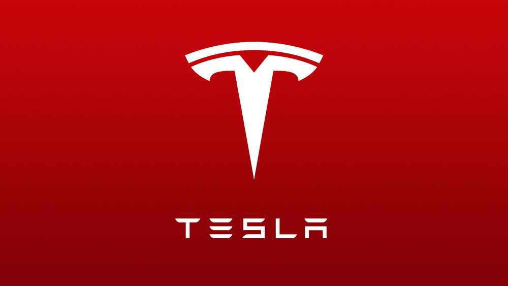 TESLA НА УДАР Продажбата на возила произведени во Кина драстично опадна