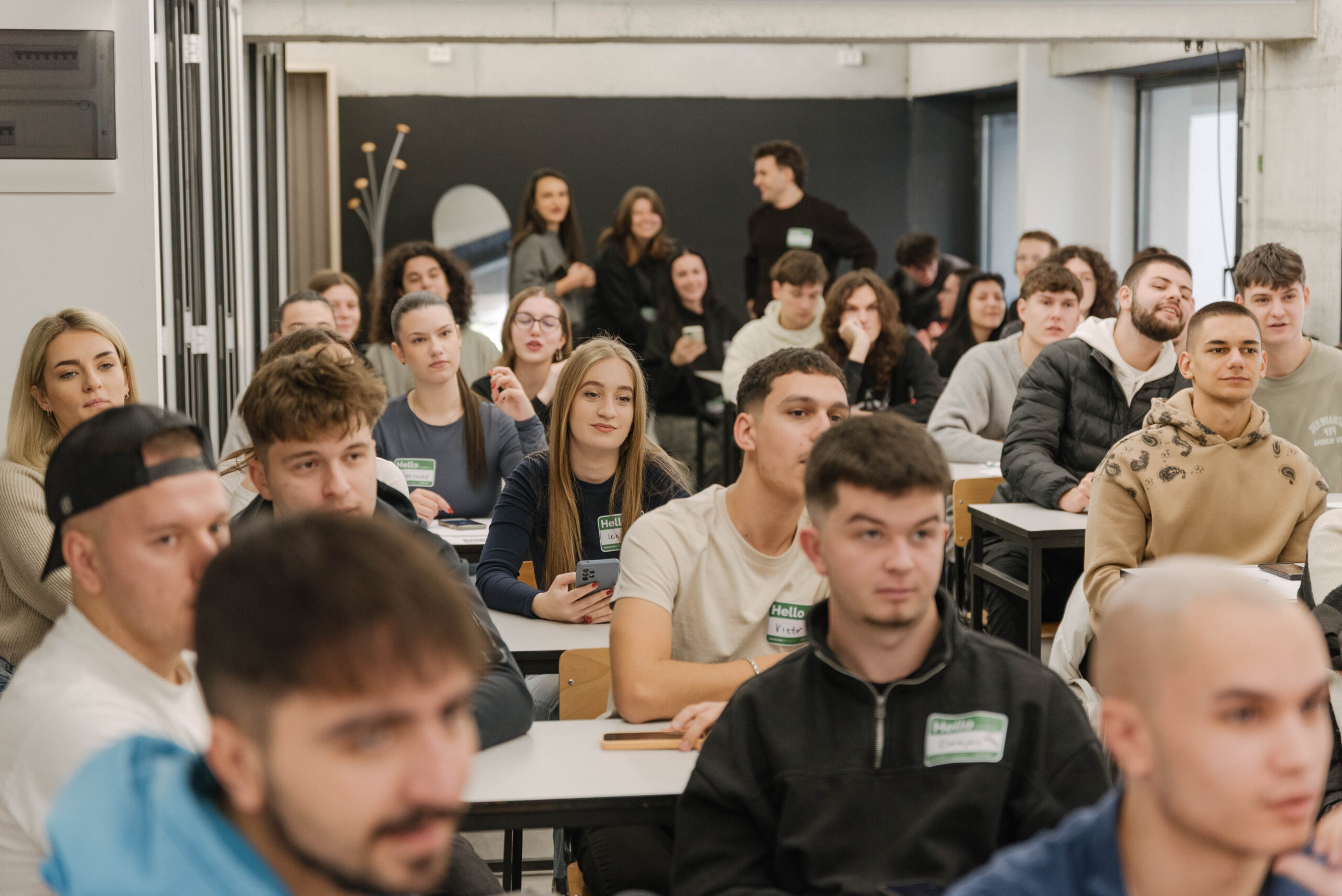 СТУДЕНТИ ОД BRAINSTER NEXT – Дизајнираат нов Limited Edition изглед на „Златен Даб“ СТУДЕНТИ ОД BRAINSTER NEXT – Дизајнираат нов Limited Edition изглед на „Златен Даб“