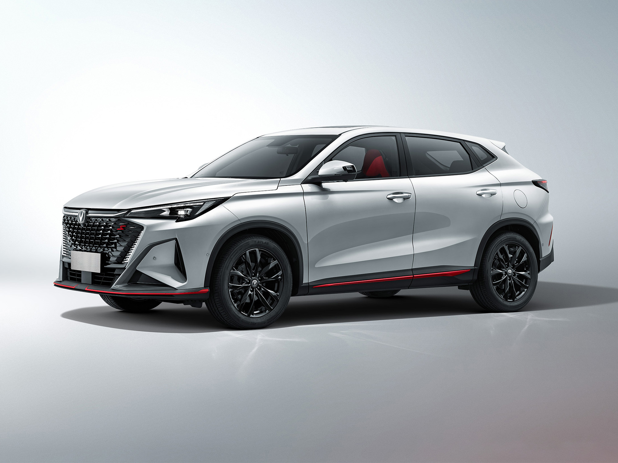 КИНЕСКИ CHANGAN ВЛЕГУВА ВО ЕВРОПА Нови електрични модели за Италија и Шпанија КИНЕСКИ CHANGAN ВЛЕГУВА ВО ЕВРОПА Нови електрични модели за Италија и Шпанија