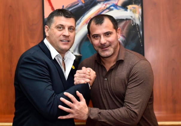 КРАЈ НА ДИЛЕМИТЕ Станковиќ повторно тренер на „црвено-белите“