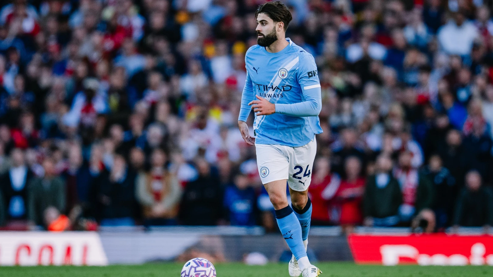 БАРСЕЛОНА ВО ЛОВ НА ГВАРДИОЛ Дали ќе го украдат од Манчестер Сити?