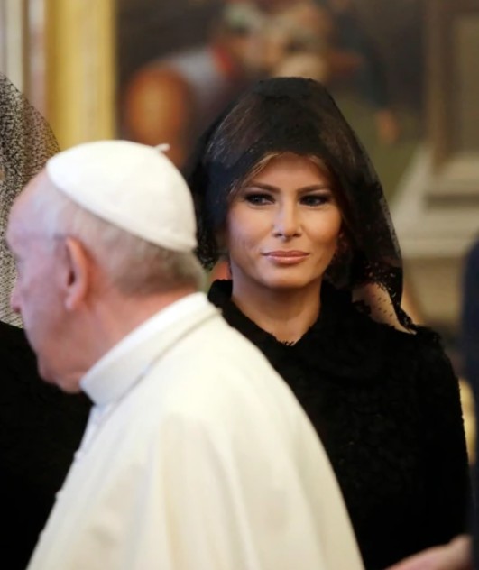 ОД КОМУНИСТИЧКА СЛОВЕНИЈА ДО ВАТИКАН Верата на Меланија Трамп