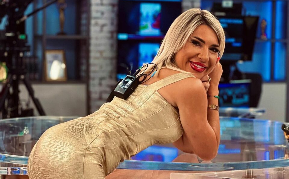 ЈОВАНА ЈЕРЕМИЌ СЕ ВЉУБИ ВО МИЛИОНЕР – Сопругот Вoja ја подржува и благословува