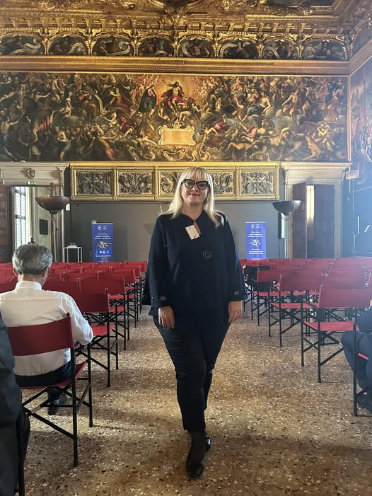 ПРВПАТ МАКЕДОНКА ПОТПРЕТСЕДАТЕЛКА – Професорката Рената Дескоска избрана во раководството на Венецијанската комисија ПРВПАТ МАКЕДОНКА ПОТПРЕТСЕДАТЕЛКА – Професорката Рената Дескоска избрана во раководството на Венецијанската комисија