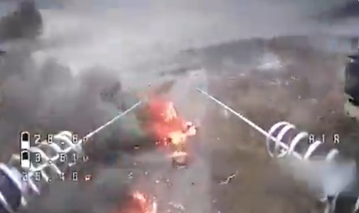 (ВИДЕО) ПОКРОВСК СЕ ДРЖИ – Цела руска оклопна колона уништена во битката за овој град (ВИДЕО) ПОКРОВСК СЕ ДРЖИ – Цела руска оклопна колона уништена во битката за овој град