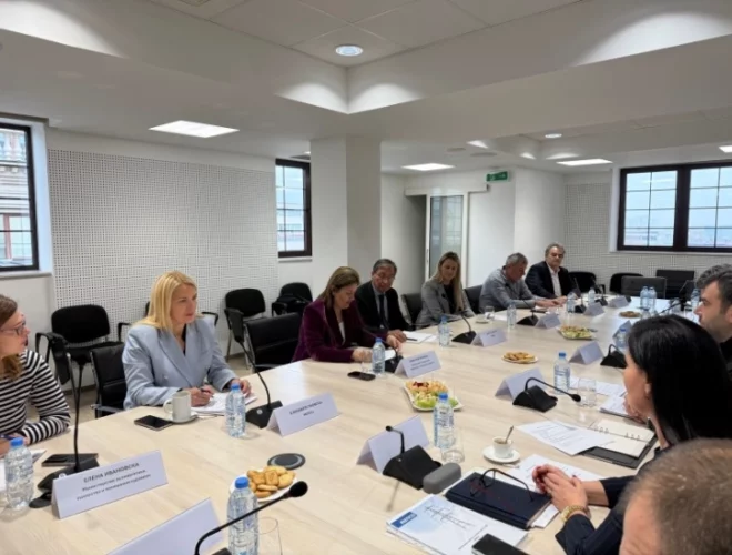 ПРВА ЗАЕДНИЧКА СРЕДБА НА ОДБОРИТЕ НА МЕПСО – Енергетската стабилнот е приоритет вели министерката Божиновска