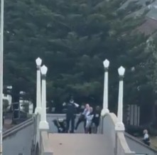 ВИДЕО ОД ПУКАЊЕТО ВО СИДНЕЈ – 10 минути ладнокрвно насилство ВИДЕО ОД ПУКАЊЕТО ВО СИДНЕЈ – 10 минути ладнокрвно насилство