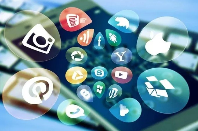 ИСТРАЖУВАЊЕ ЗА ШТЕТНОСТА НА СОЦИЈАЛНИТЕ МРЕЖИ – Reddit, X и BlueSky посочени како ризични за луѓето со зависности