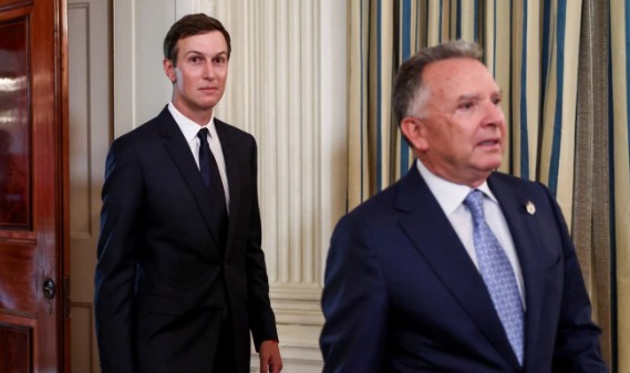 ТРАМПОВ ТИМ ПОВТОРНО ВО МОСКВА – Американскиот претседател ги испрати Виткоф и својот зет Кушнер