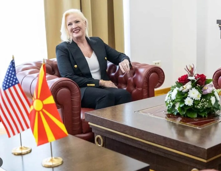 АГЕЛЕР: ВАШАТА ЗЕМЈА Е МАГИЧНА – Ние во Америка секогаш ќе бидеме со вас АГЕЛЕР: ВАШАТА ЗЕМЈА Е МАГИЧНА – Ние во Америка секогаш ќе бидеме со вас