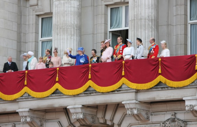 ЛОШИ ВЕСТИ ЗА БРИТАНЦИТЕ – 6,8 милиони живеат во длабока сиромаштија ЛОШИ ВЕСТИ ЗА БРИТАНЦИТЕ – 6,8 милиони живеат во длабока сиромаштија