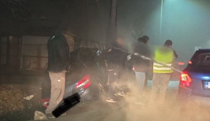 ТЕПАЧКА НА НАВИВАЧИ – 23 повредени и 93 уапсени во судирот меѓу „Делии“ и „Торцида“ во Тузла