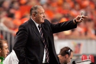 ПОЧИНА БУГАРСКИОТ ТРЕНЕР ДИМИТАР ПЕНЕВ – ја водеше Бугарија до историското 4. место на СП