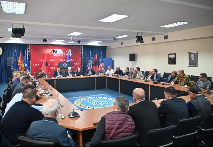 СЕДНИЦА НА ВРВОТ НА ДУИ – Денеска одлука за политичката средба