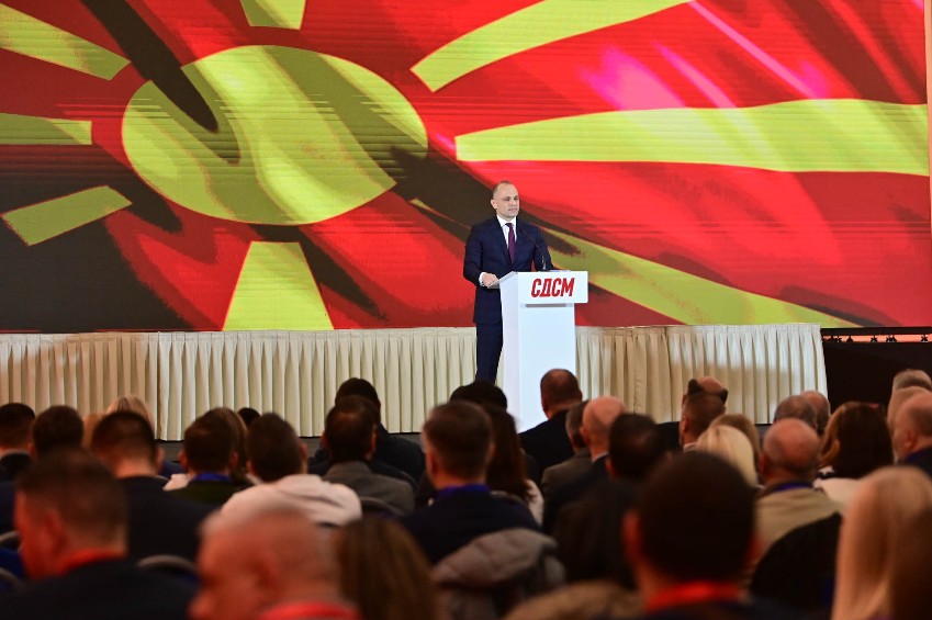 ФИЛИПЧЕ ЗАДОВОЛЕН ОД КОНГРЕСОТ – Ќе се разгледаат сите критики во партиските органи