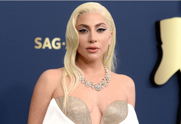 СЕДУМ НОМИНАЦИИ – Леди Гага повторно во центарот на вниманието на „Греми“