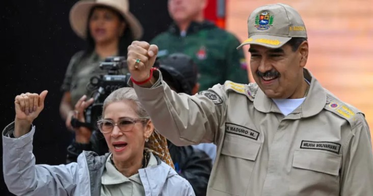 КОЈА Е СИЛИЈА ФЛОРЕС – Тајната и моќната жена зад Мадуро