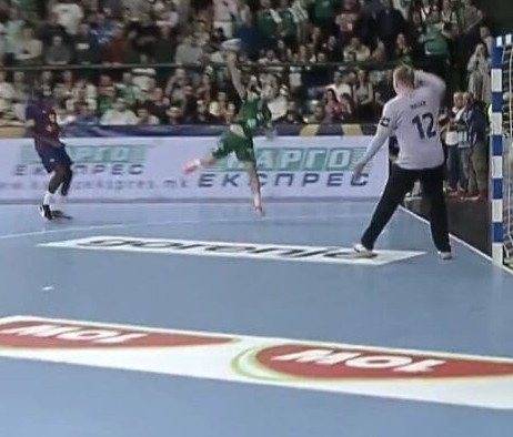 (ВИДЕО) НАЈУБАВИОТ РАКОМЕТЕН ГОЛ ЗА 2025 – Цепелин на Митревски и Манасков против Барселона