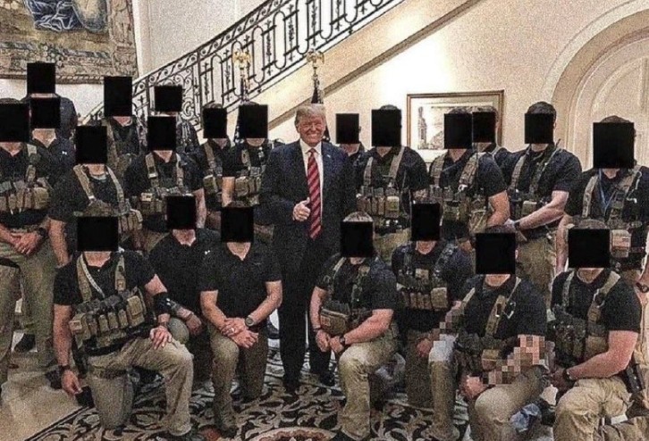 ОВА СЕ ЛУЃЕТО ОД 42-МИНУТНАТА АКЦИЈА ЗА АПСЕЊЕ НА МАДУРО – Трамп се сликаше со оперативците