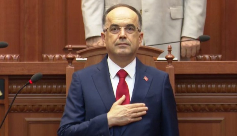 АЛБАНСКИОТ ПРЕТСЕДАТЕЛ ВО СКОПЈЕ – Посебен сообраќаен режим АЛБАНСКИОТ ПРЕТСЕДАТЕЛ ВО СКОПЈЕ – Посебен сообраќаен режим