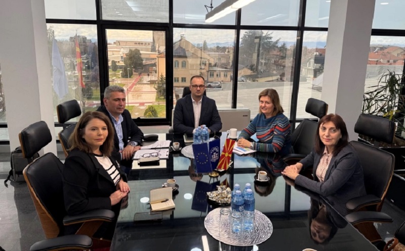 БОЖИНОВСКА ВО ПРИЛЕП – Рударството како локален економски двигател со строги стандарди БОЖИНОВСКА ВО ПРИЛЕП – Рударството како локален економски двигател со строги стандарди