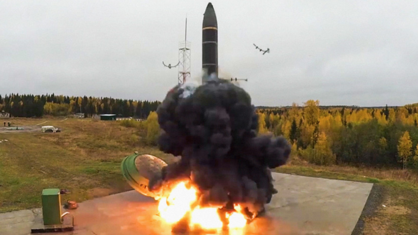 РУСКАТА СЛУЖБА АЛАРМИРА – Украина добива нуклеарно оружје РУСКАТА СЛУЖБА АЛАРМИРА – Украина добива нуклеарно оружје