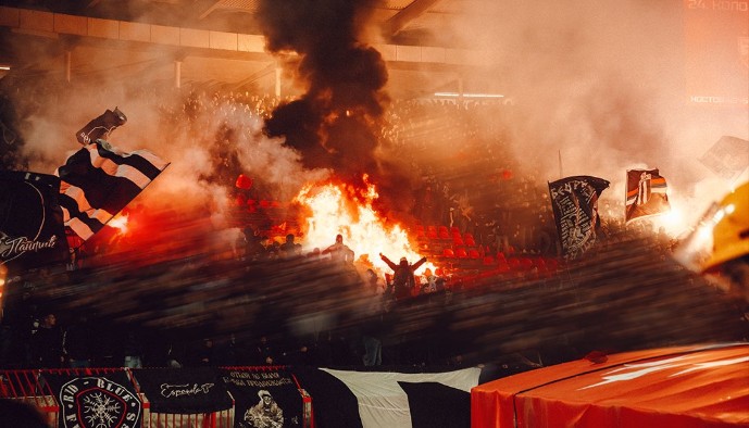ДЕРБИ ВО ПЛАМЕН – Ова е причината за пожарот