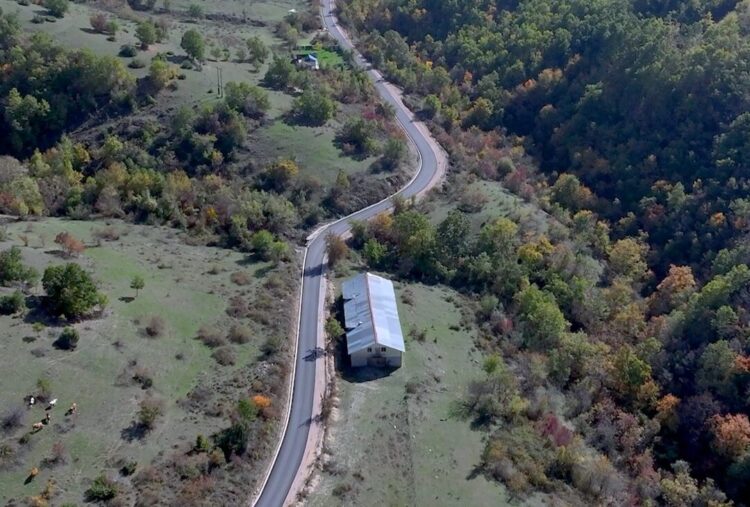 ВЛАДИНА ИНВЕСТИЦИЈА ОД МИЛИОН ЕВРА – Нов асфалт и инфраструктура на патот Драчево–„Китка“ ВЛАДИНА ИНВЕСТИЦИЈА ОД МИЛИОН ЕВРА – Нов асфалт и инфраструктура на патот Драчево–„Китка“