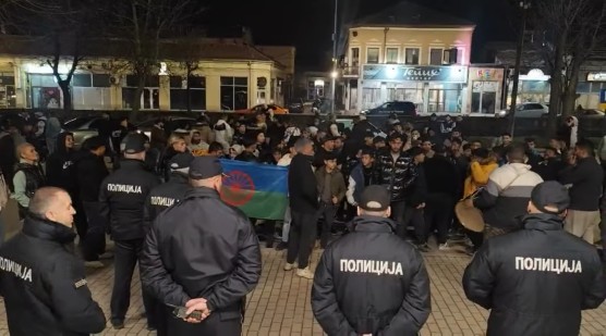 ХАОС НА УЛИЦИТЕ ВО ПОВЕЌЕ ГРАДОВИ – Протести и блокади поради одземени возила