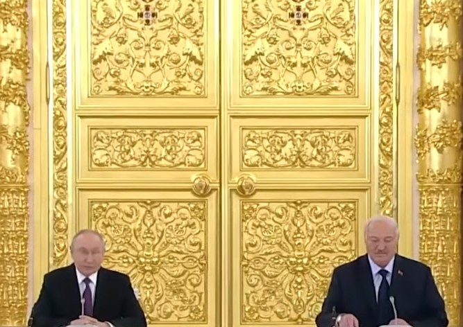 СЕДНИЦА ВО КРЕМЉ – Путин и Лукашенко ја отворија седницата на Врховниот државен совет на Сојузната држава СЕДНИЦА ВО КРЕМЉ – Путин и Лукашенко ја отворија седницата на Врховниот државен совет на Сојузната држава