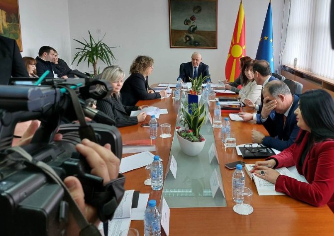 ЧЕТВОРИЦА ВО ТРКА ЗА НОВ ДРЖАВЕН ОБВИНИТЕЛ – Еден кандидат отпадна ЧЕТВОРИЦА ВО ТРКА ЗА НОВ ДРЖАВЕН ОБВИНИТЕЛ – Еден кандидат отпадна