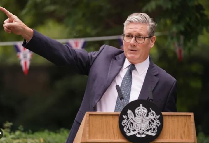 ПО АПСЕЊЕТО НА ПРИНЦОТ ЕНДРУ – Премиерот Стармер истакнува дека сите се еднакви пред законот