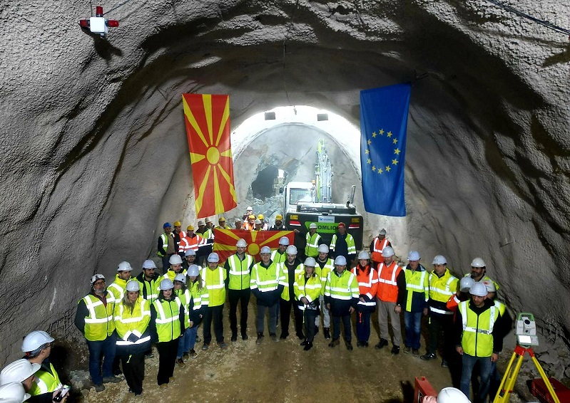 НОВ ИСЧЕКОР НА КОРИДОРОТ 8 – Пробиен последниот тунел