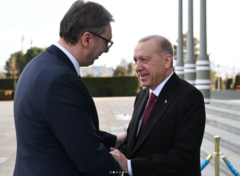 СТРАТЕШКО ПАРТНЕРСТВО МЕЃУ СРБИЈА И ТУРЦИЈА – Вучиќ и Ердоган на разговори во Анкара