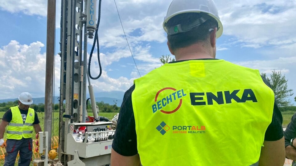 РАБОТНИЦИ НА БЕХТЕЛ И ЕНКА ПРОТЕСТИРААТ – Отпуштени сме без најава